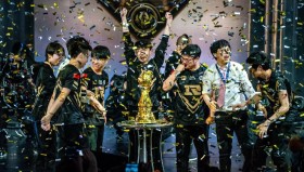 小花生世界赛谢幕：电竞传奇打野风格永存，转型教练续写荣光