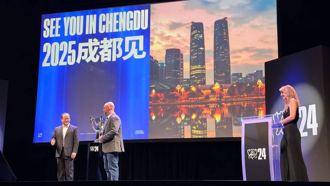 暖心一刻！T1全员为现场残疾粉丝签名合影长达十分钟-米兰电竞